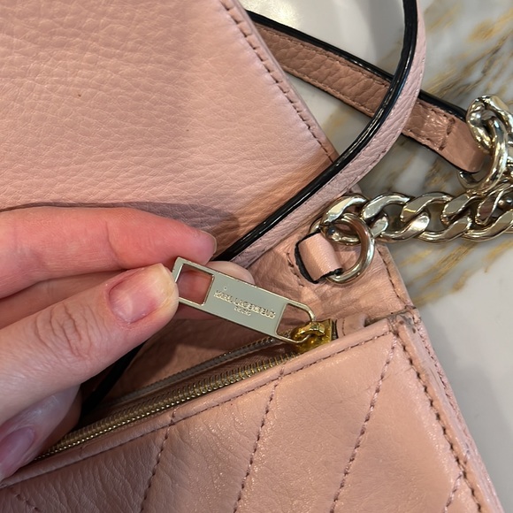 the bag Karl Lagerfeld is light pink - Picture 7 of 17